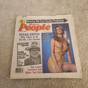 VTG Susan Anton John Wayne Newspaper Color Modern People Vol 13 #26 Year 1979